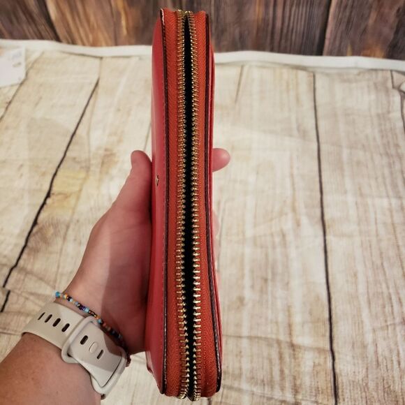 Kate Spade Wallet  - Picture 8 of 14